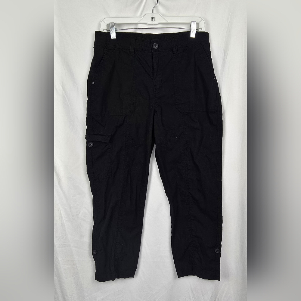 Chico's Women's Black Cropped Capri Mature Minimalist Travel Pants sz 1 (US 8)